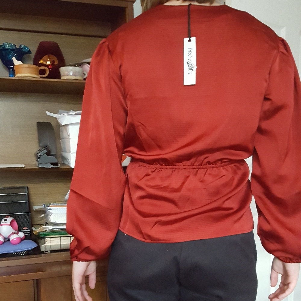 Blouse - Picture 2 of 3